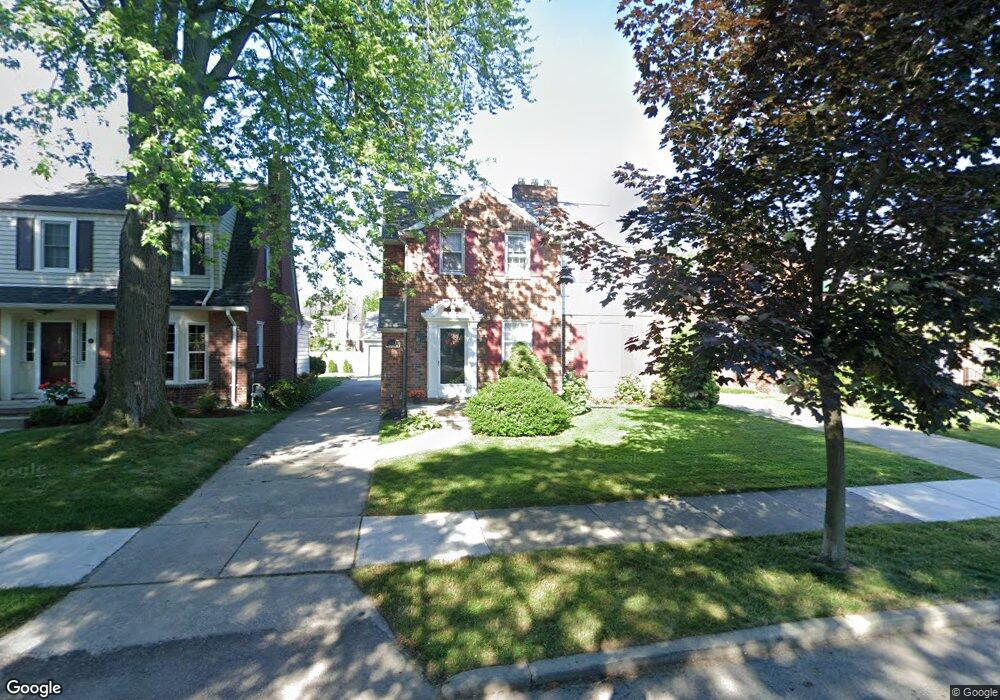 283 Mcmillan Rd, Grosse Pointe Farms, MI 48236 - photo 1