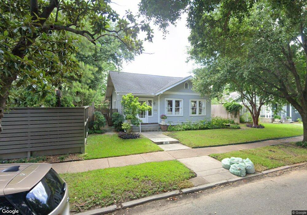 1611 Cherryhurst St, Houston, TX 77006 - photo 1