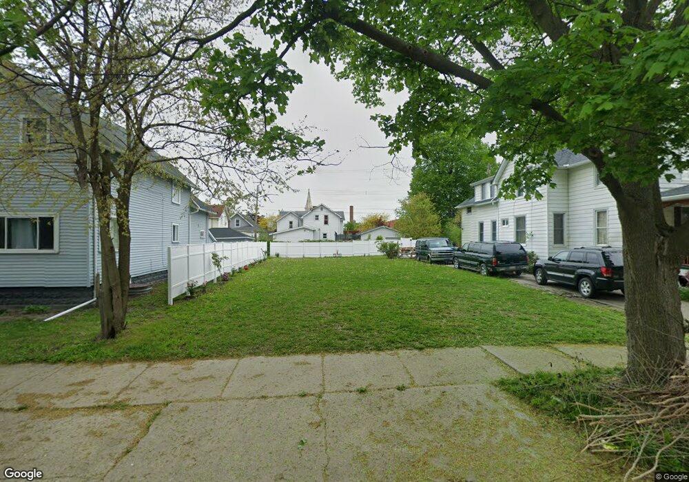 407 N Van Buren St, Bay City, MI 48708 - photo 1