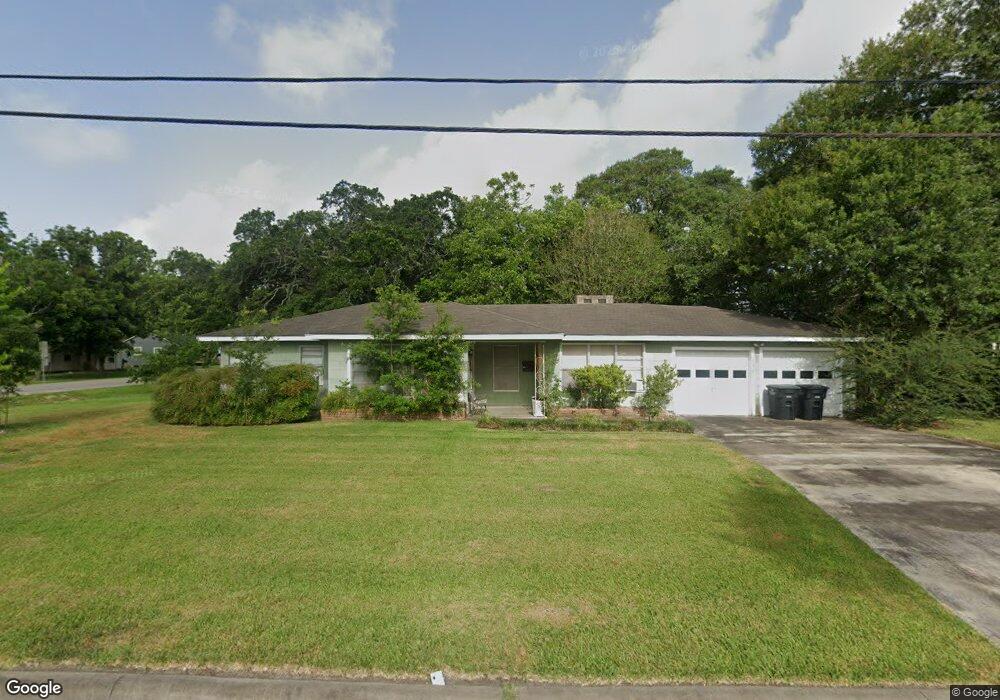 632 S 2nd St, Alvin, TX 77511 - photo 1