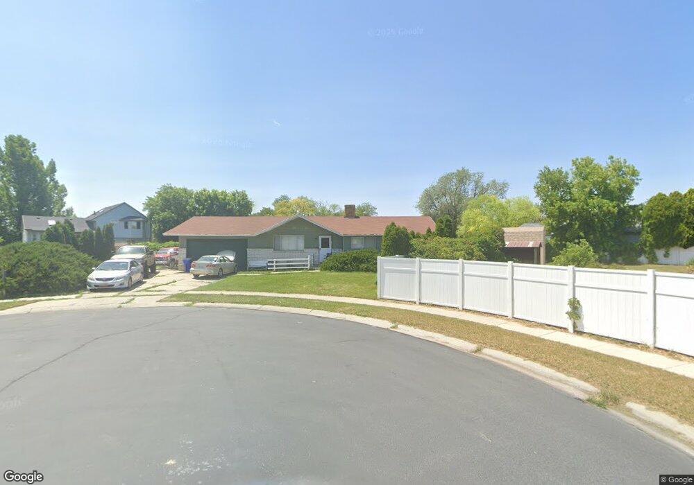 7662 Robert Cir, West Jordan, UT 84084 - photo 1