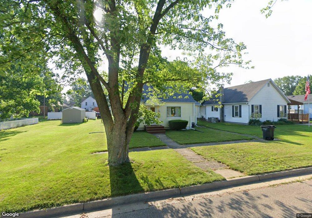 507 Magnolia St, Three Oaks, MI 49128 - photo 1