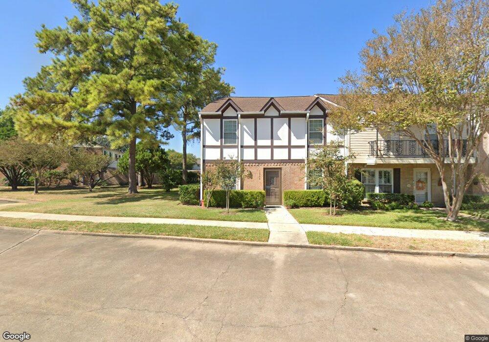 1360 Country Place Dr, Houston, TX 77079 - photo 1