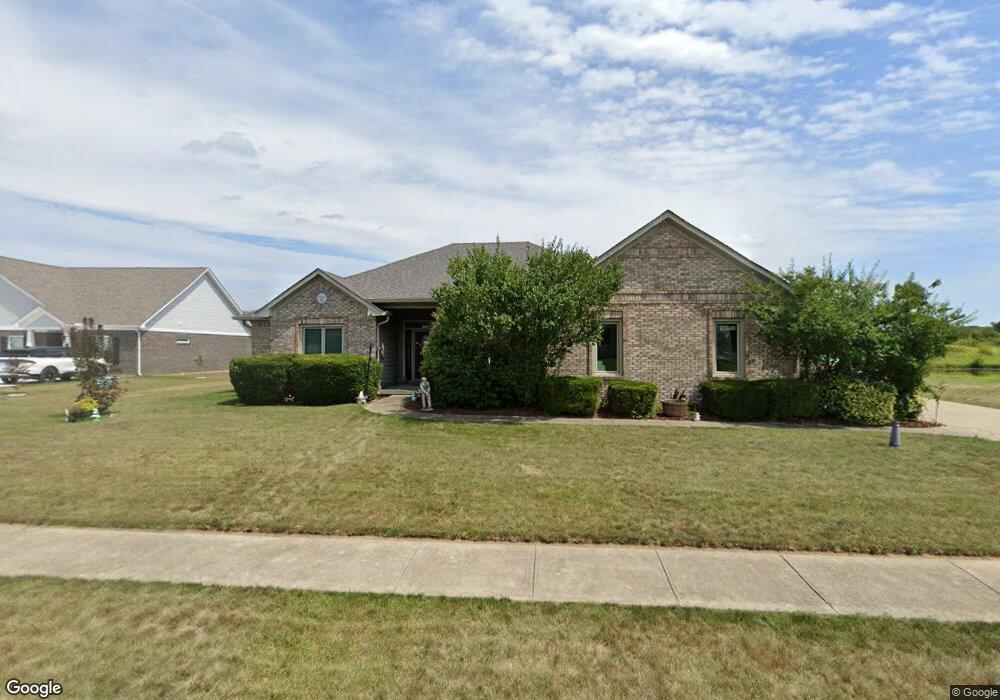 213 Saint Andrews Ave, Edinburgh, IN 46124 - photo 1