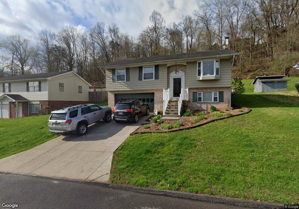 217 Pine Cir, Dunbar, WV 25064 - photo 1