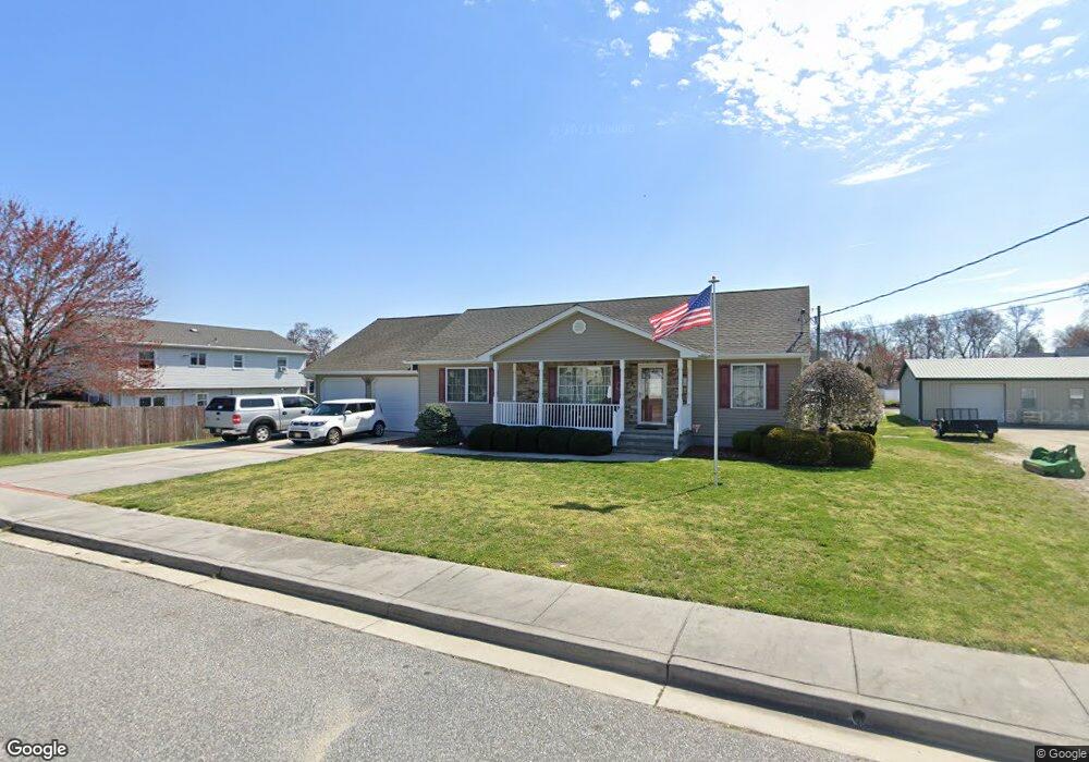 16 Elizabeth Dr, Pennsville, NJ 08070 - photo 1