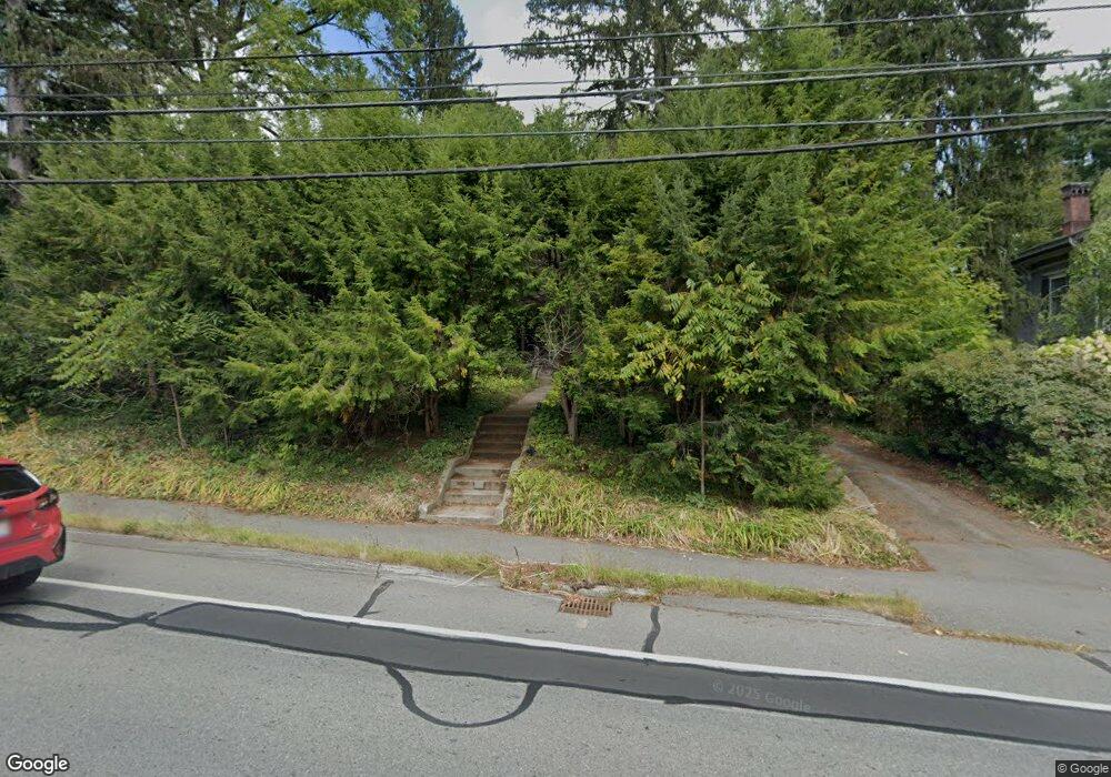 558 Main St, Amherst, MA 01002 - photo 1