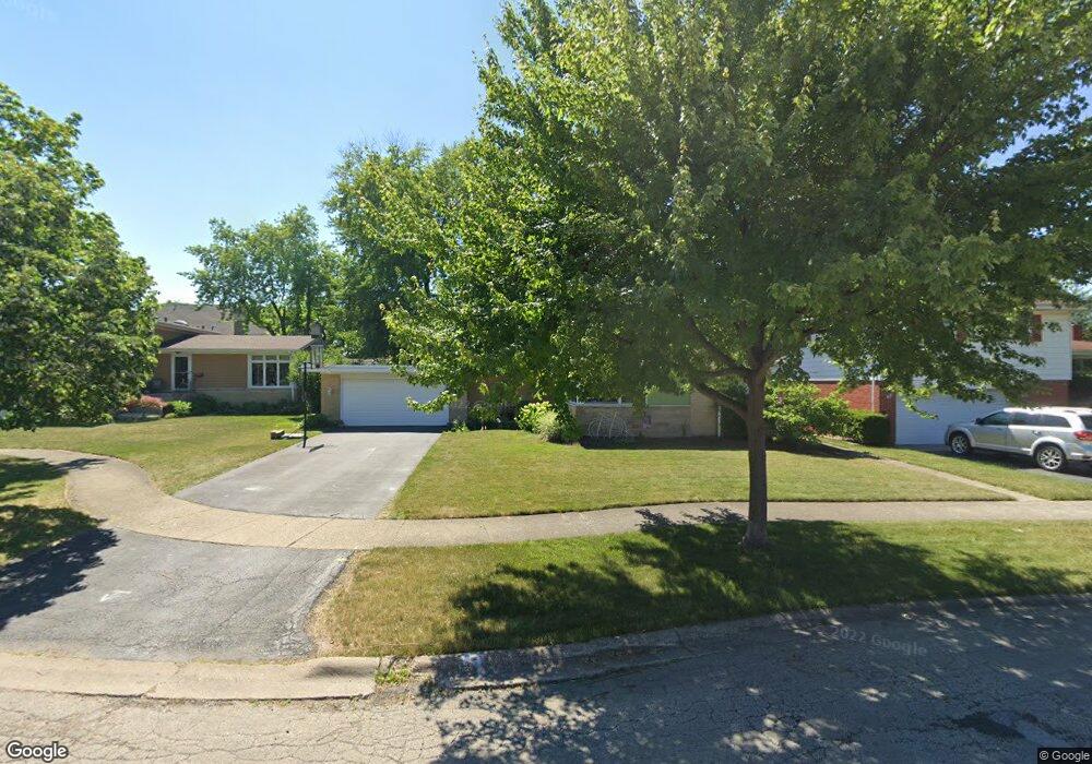 180 S Elm Tree Ln, Elmhurst, IL 60126 - photo 1