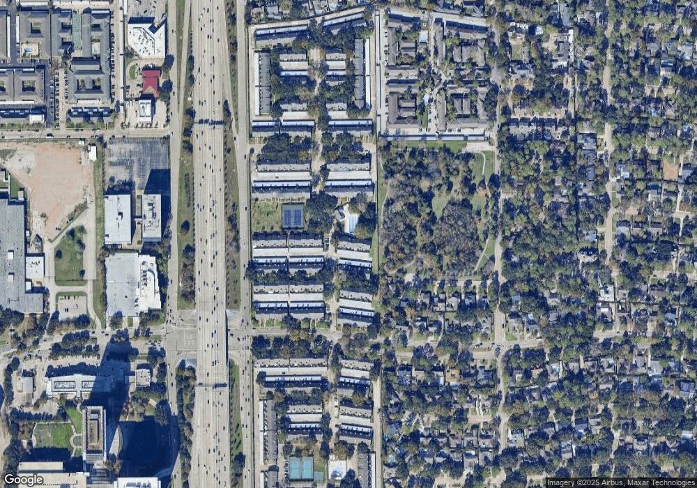 10364 Briar Forest Dr unit 31, Houston, TX 77042 - photo 1