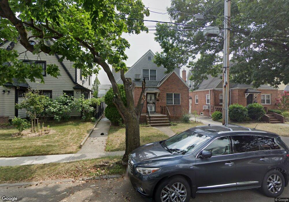 4629 158th St, Flushing, NY 11358 - photo 1