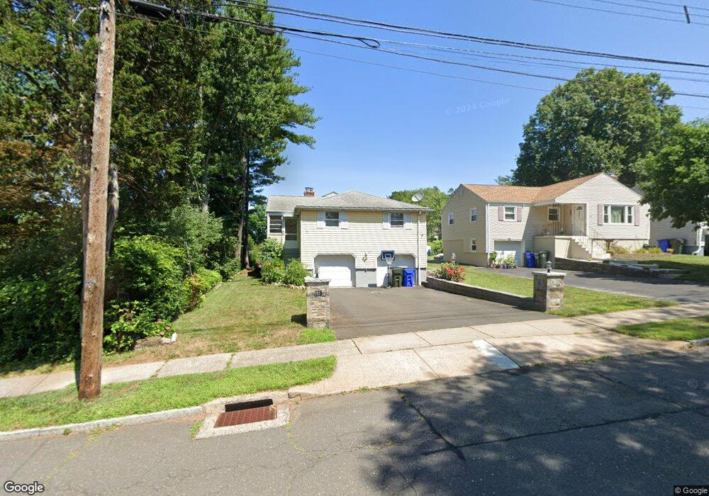 62 Crocker Ave, West Hartford, CT 06110 - photo 1