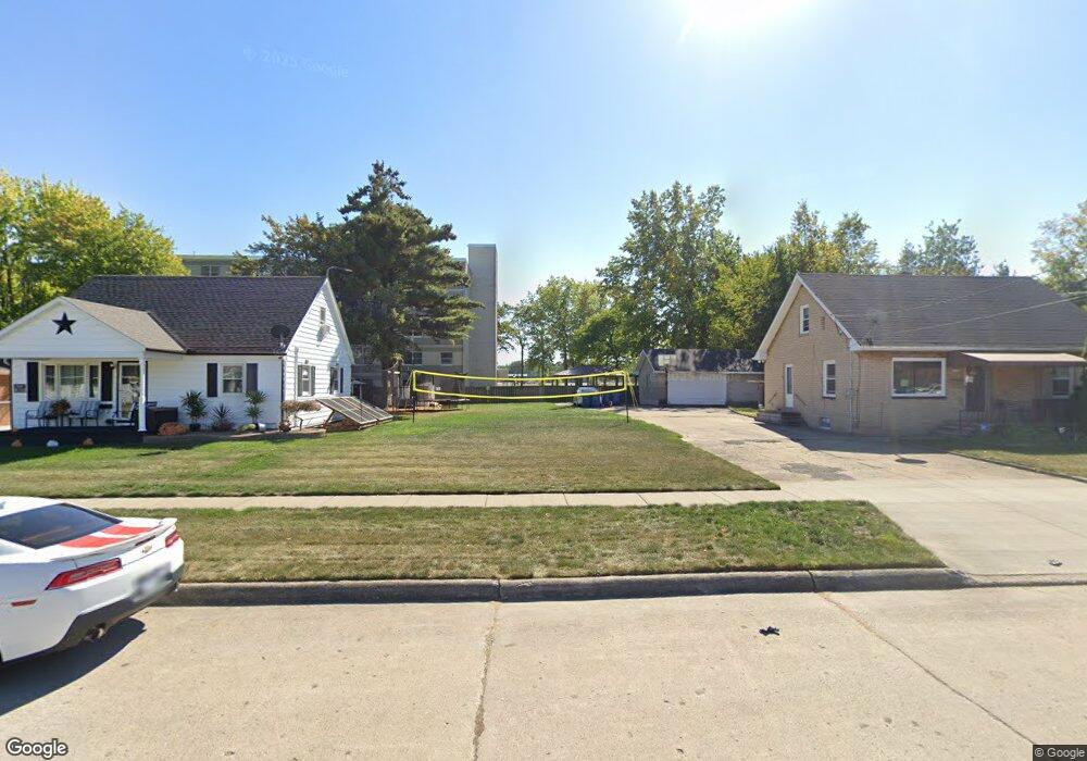 1824 E 37th St, Lorain, OH 44055 - photo 1