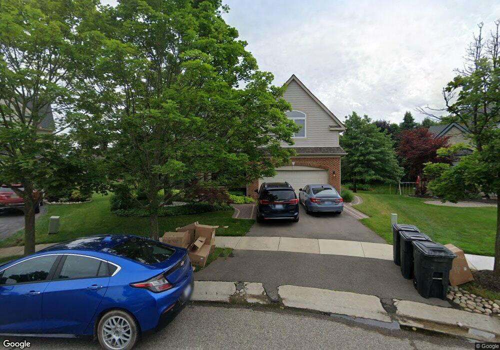 4510 Lilly Ct, West Bloomfield, MI 48323 - photo 1