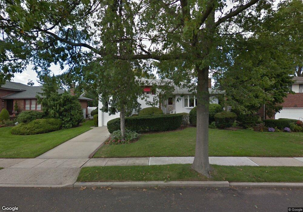 464 Garden Blvd, Garden City, NY 11530 - photo 1