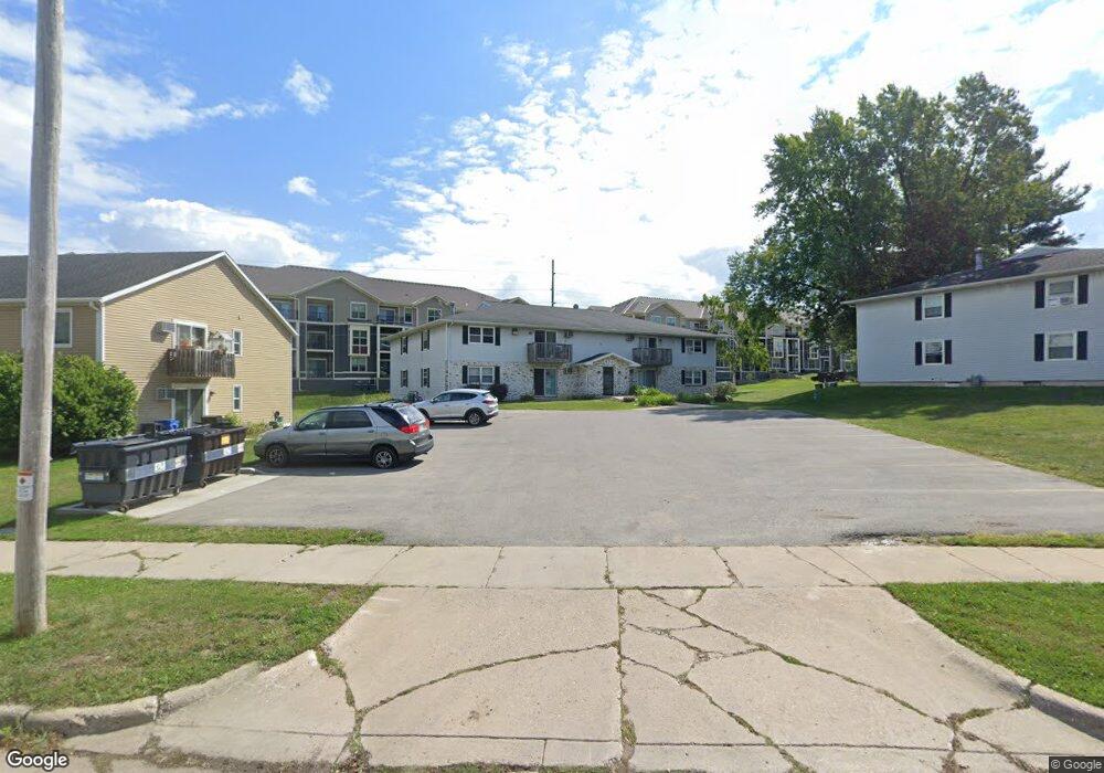 570 S Perry Pkwy, Oregon, WI 53575 - photo 1