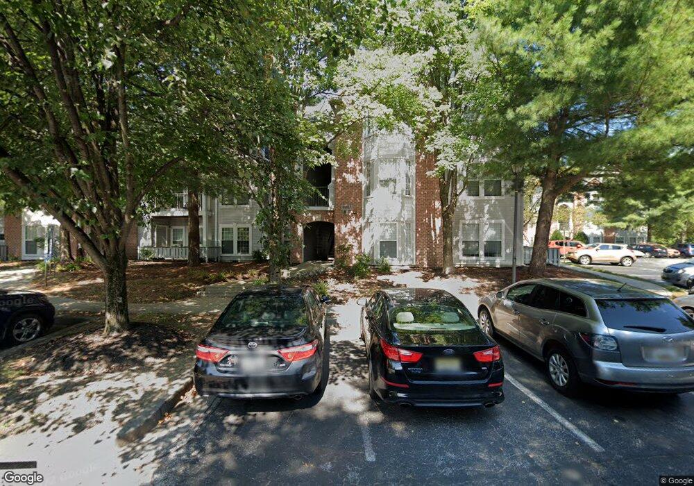 4403 Silverbrook Ln unit J103, Owings Mills, MD 21117 - photo 1