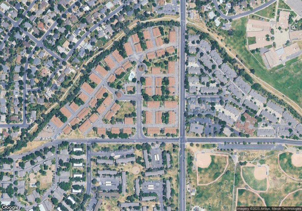 186 Paris Cir, Aurora, CO 80011 - photo 1