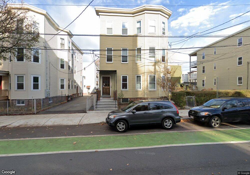 83 Beacon St unit 3, Somerville, MA 02143 - photo 1