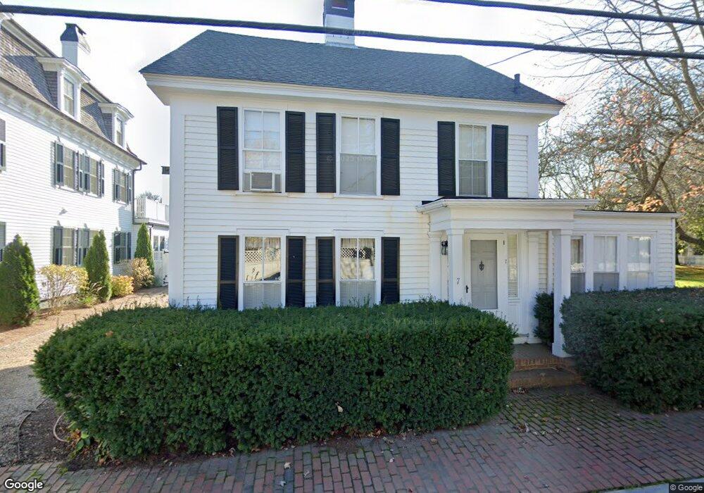 71 Davis Lane 14 Pent Lane 7 Peases Point Way, Edgartown, MA 02539 - photo 1