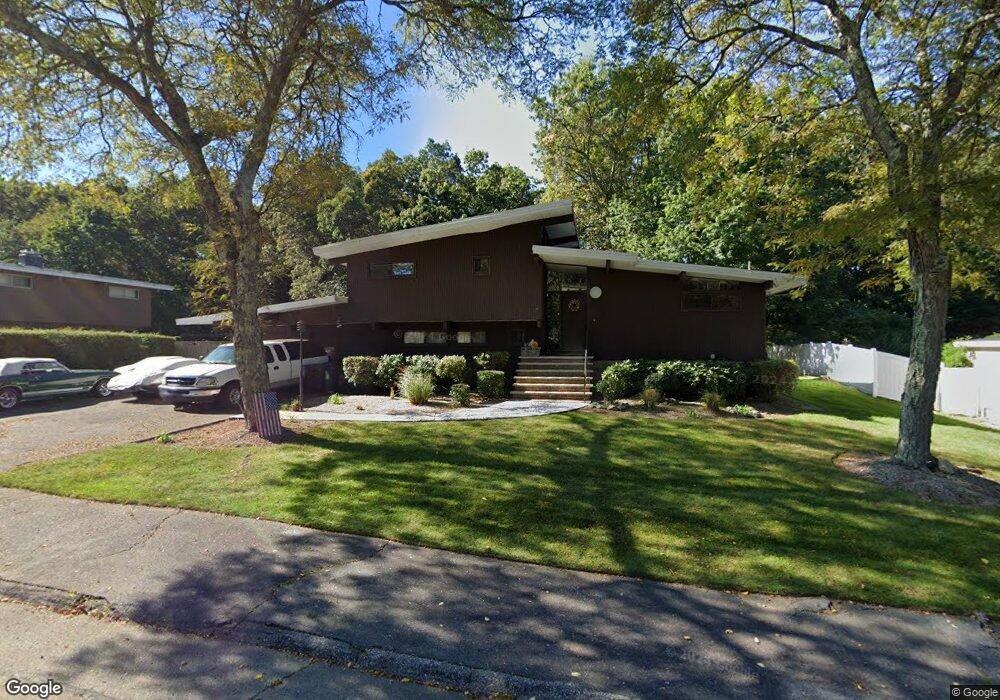17 Parliament Ln, Woburn, MA 01801 - photo 1