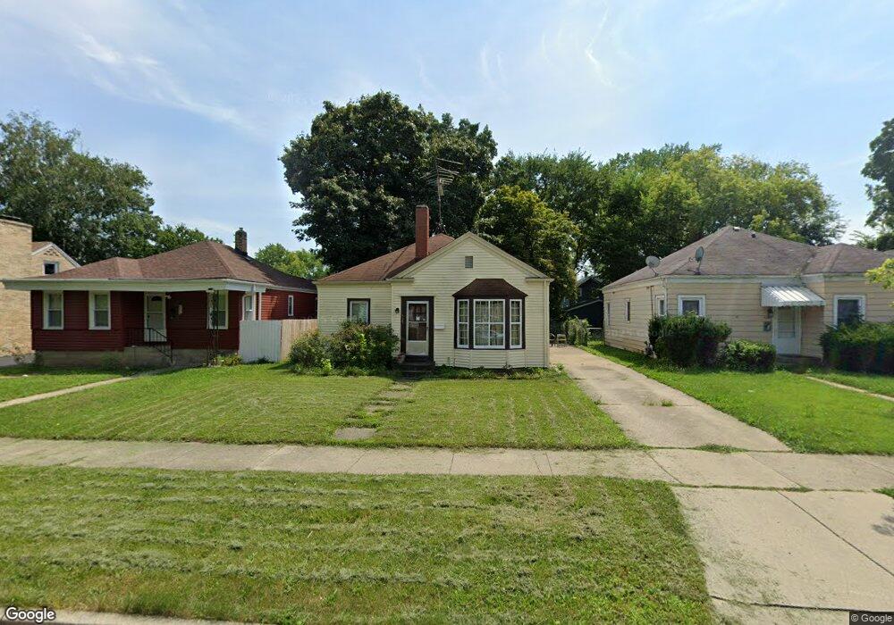 925 Woodlawn Ave, Waukegan, IL 60085 - photo 1