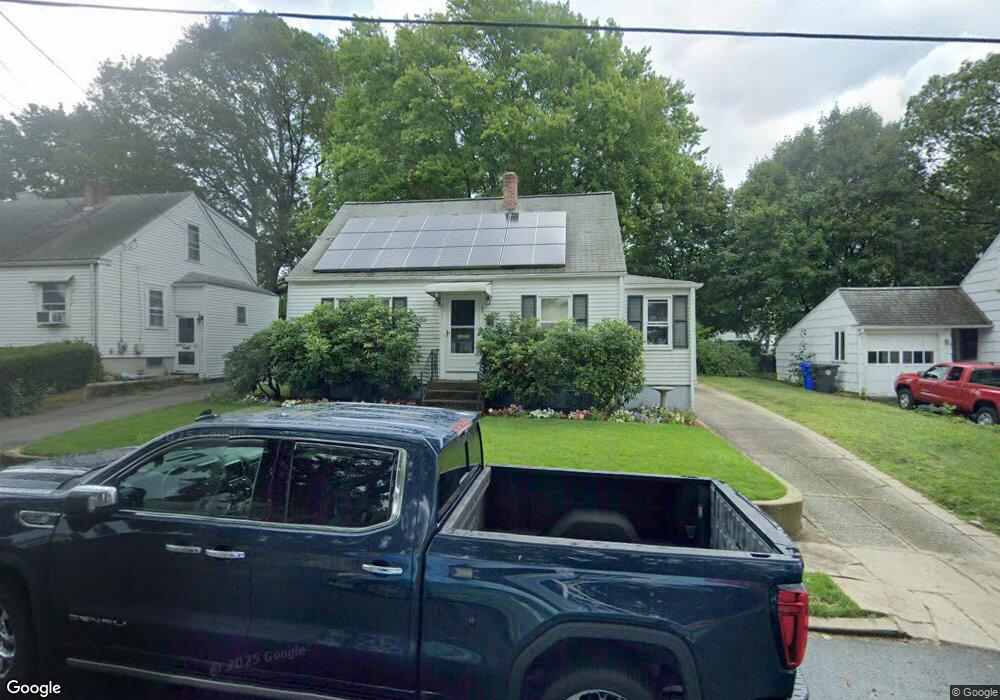 31 Queen Ave, West Warwick, RI 02893 - photo 1