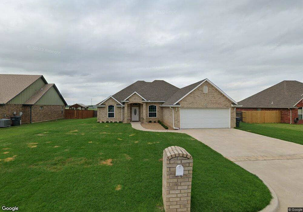 1805 Red Oak Dr, Ardmore, OK 73401 - photo 1