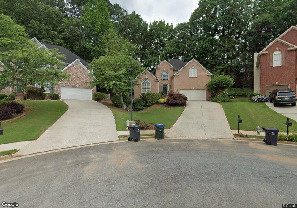 6050 Dumont Trace unit 2, Roswell, GA 30075 - photo 1