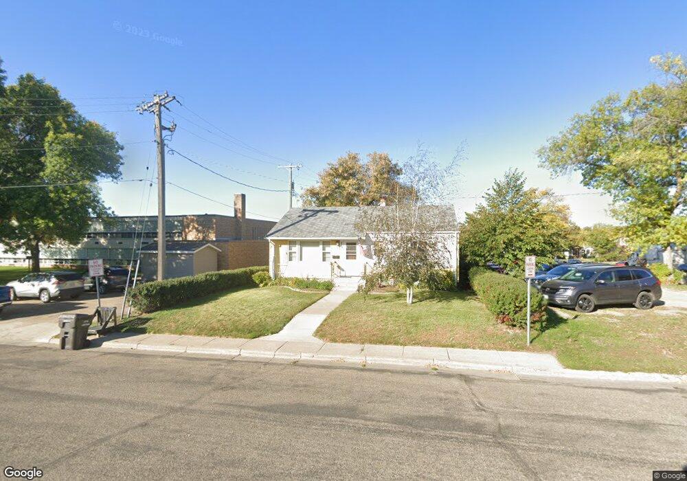 519 4th Ave NE, Jamestown, ND 58401 - photo 1