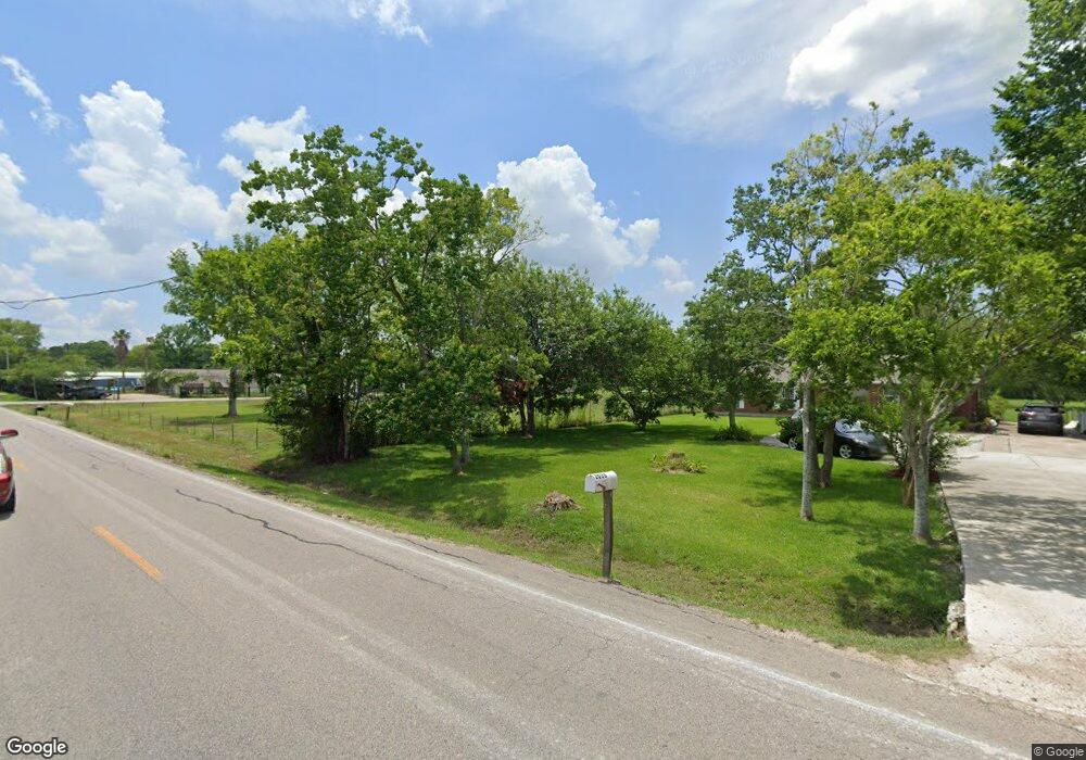 2033 County Road 99, Alvin, TX 77511 - photo 1