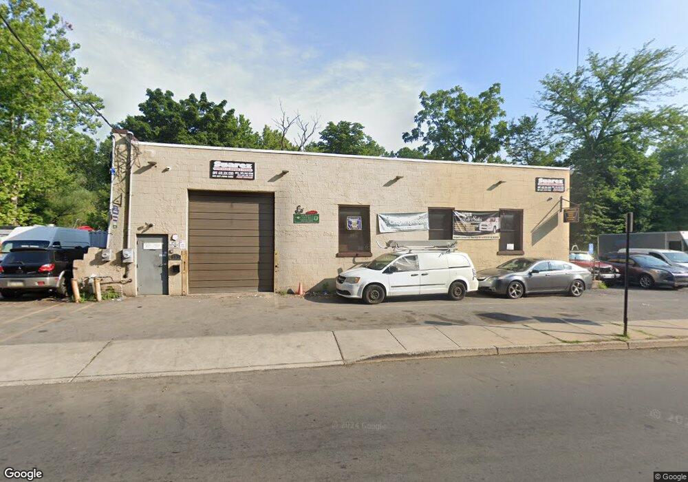 417 Sumner Ave, Allentown, PA 18102 - photo 1