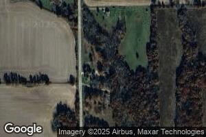 202 Rouland Rd, Waverly, IL 62692