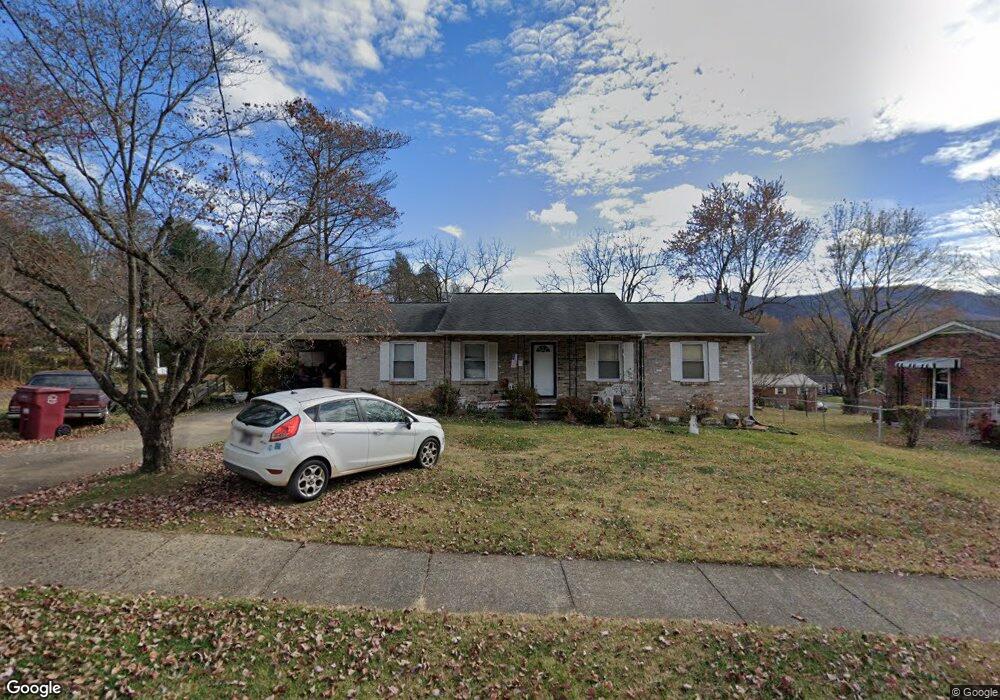 301 Holly St, Johnson City, TN 37604 - photo 1