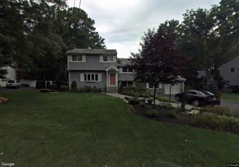 5 Tamarack Rd, Edison, NJ 08820 - photo 1