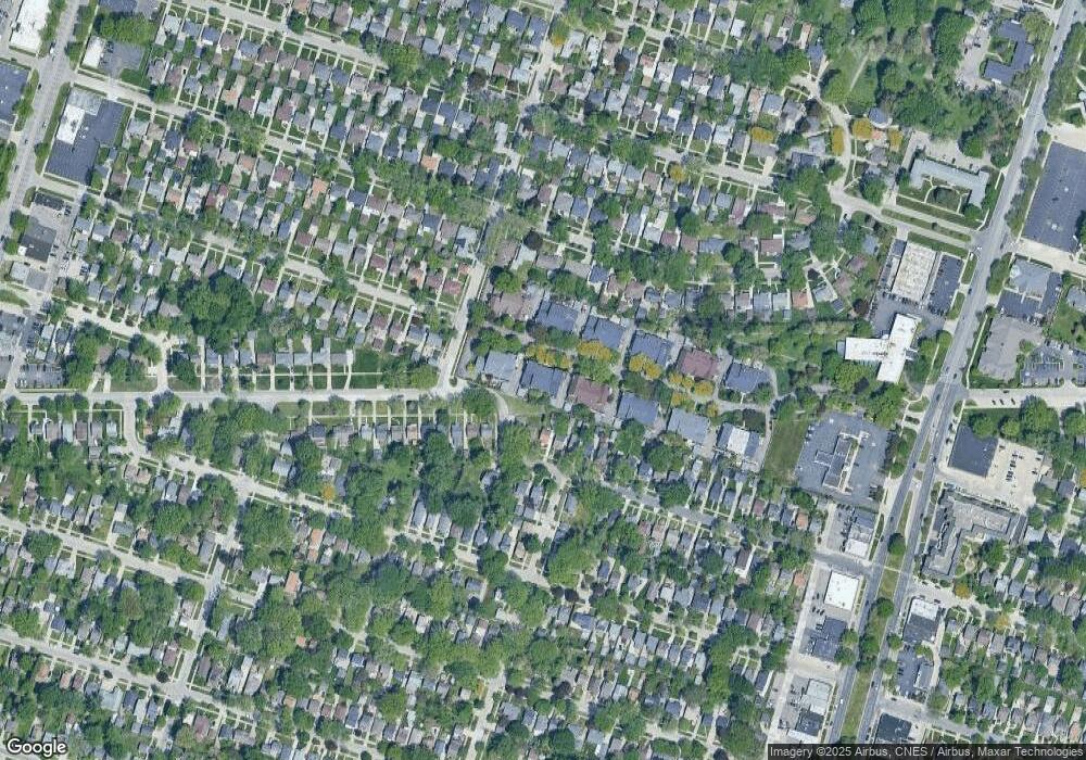 21940 Shore Pointe Ln, Saint Clair Shores, MI 48080 - photo 1