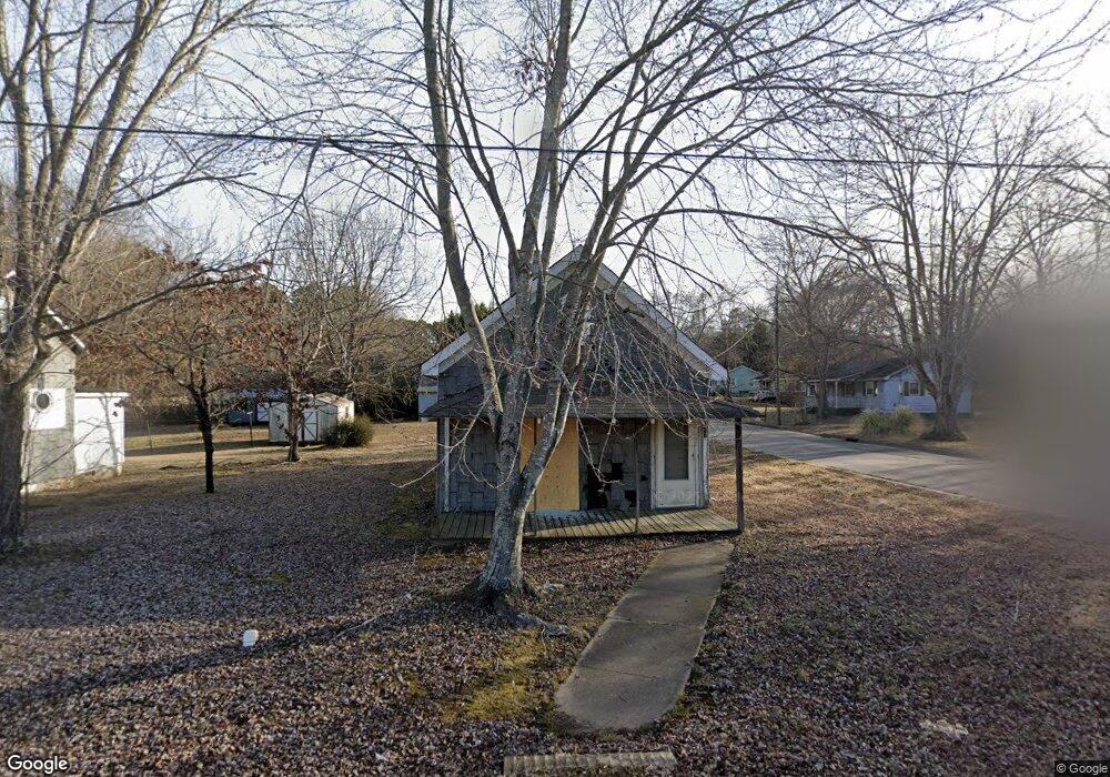 517 Granville St, Oxford, NC 27565 - photo 1
