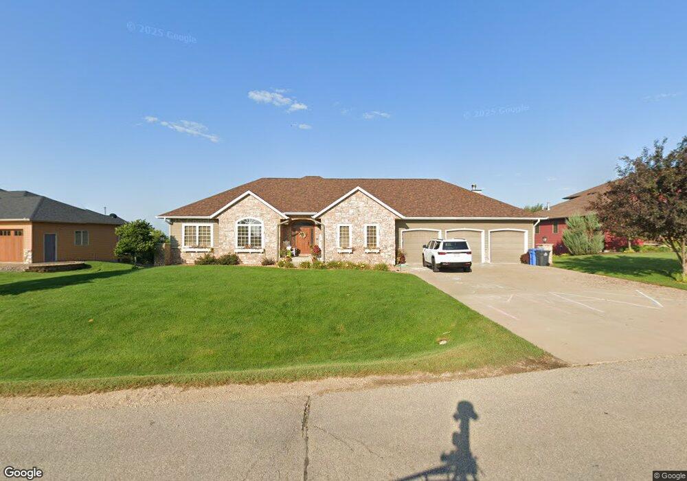 77 Wildridge Dr, Winona, MN 55987 - photo 1