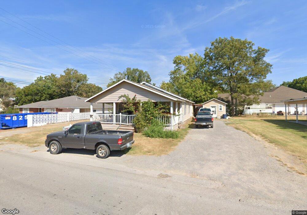 305 SE 3rd St, Pryor, OK 74361 - photo 1