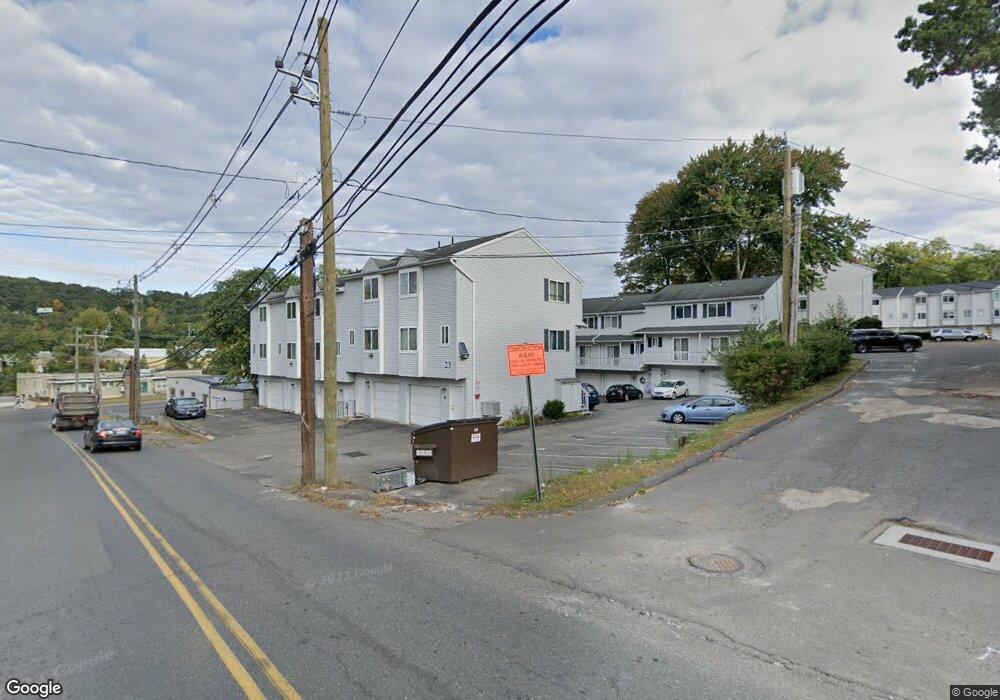 23 Pearl Lake Rd unit E, Waterbury, CT 06706 - photo 1