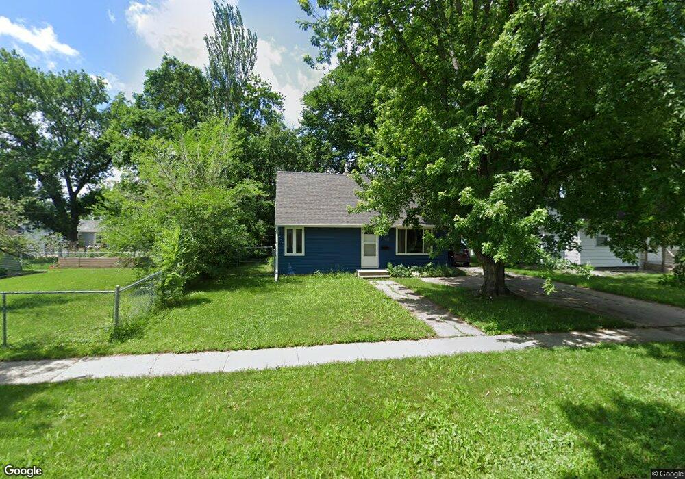 1017 20th St S, Fargo, ND 58103 - photo 1