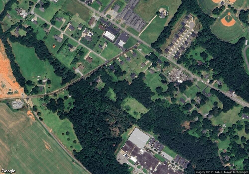 195 Ballenger Rd, Inman, SC 29349 - photo 1