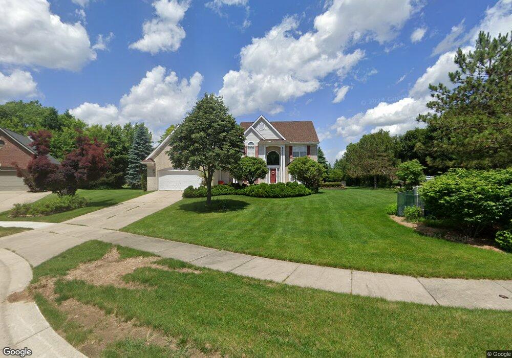 7600 Mapleton Ct, West Bloomfield, MI 48324 - photo 1