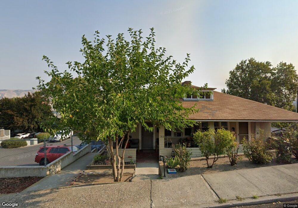 311 E 5th St, the Dalles, OR 97058 - photo 1