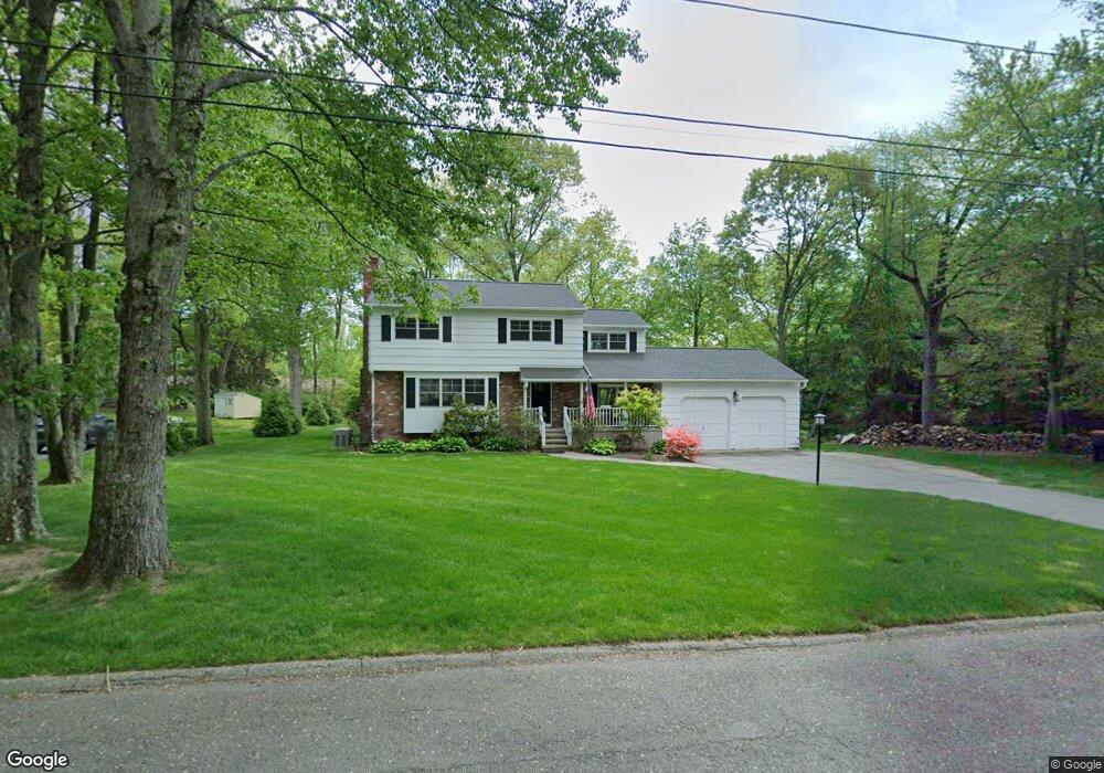 24 Yorktown Cir, Trumbull, CT 06611 - photo 1