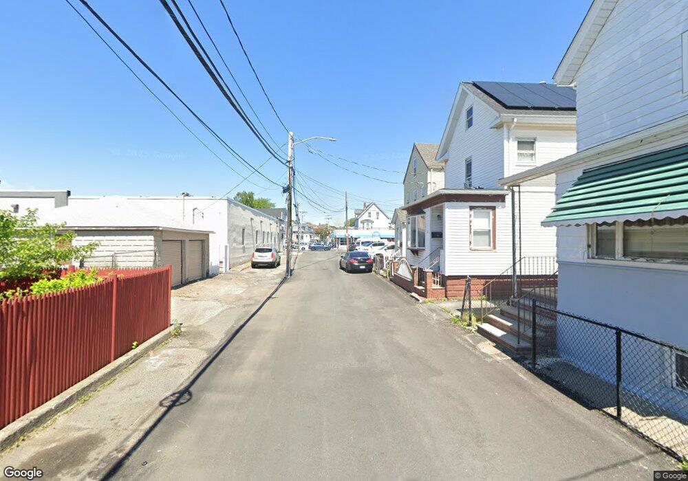 777 Edwards Ct unit 2, Lynn, MA 01905 - photo 1