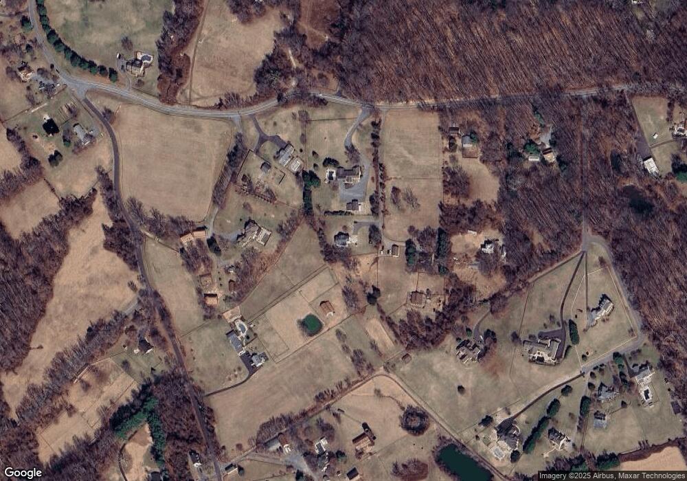 209 S River Clubhouse Rd, Harwood, MD 20776 - photo 1