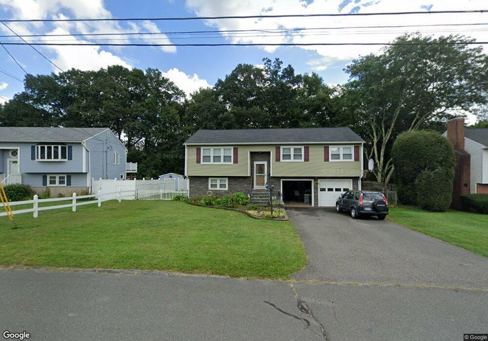 275 Williamson Cir, Oakville, CT 06779 - photo 1