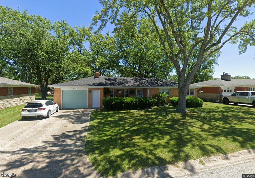 517 Simmons St, Plainfield, IN 46168 - photo 1