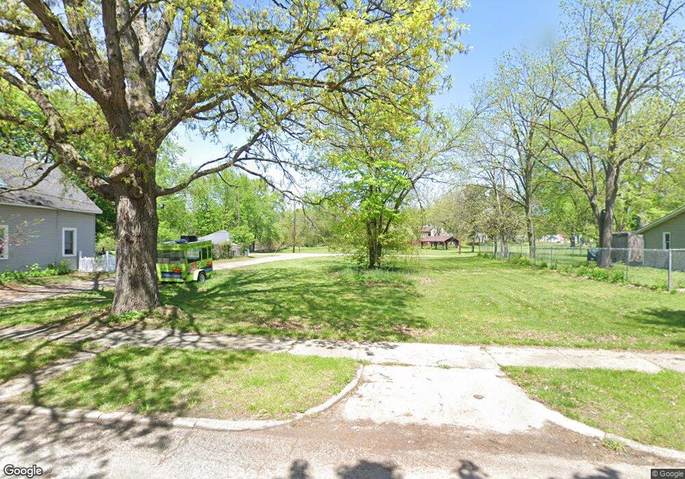 512 W Washington St, Elkhart, IN 46516 - photo 1