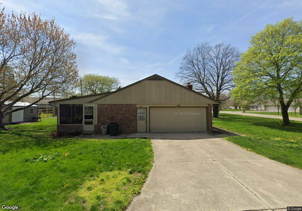 2302 Ivy Dr, Anderson, IN 46011 - photo 1